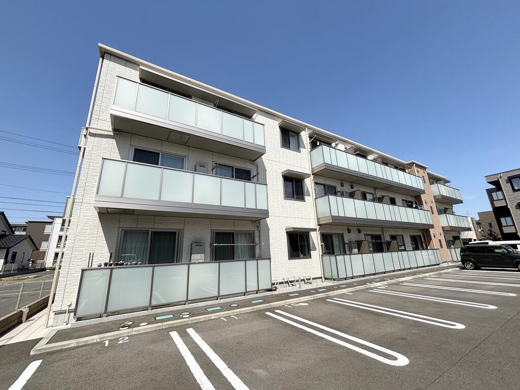 クレール富沢西A(2LDK/3階)
