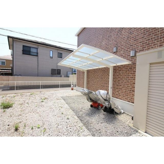 茨城県牛久市 2階建 築3年