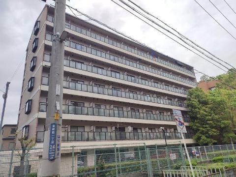 イーストフィールド