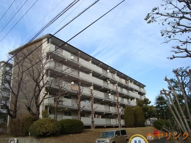 藤の木団地8号棟