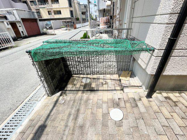 メゾンウエダ
