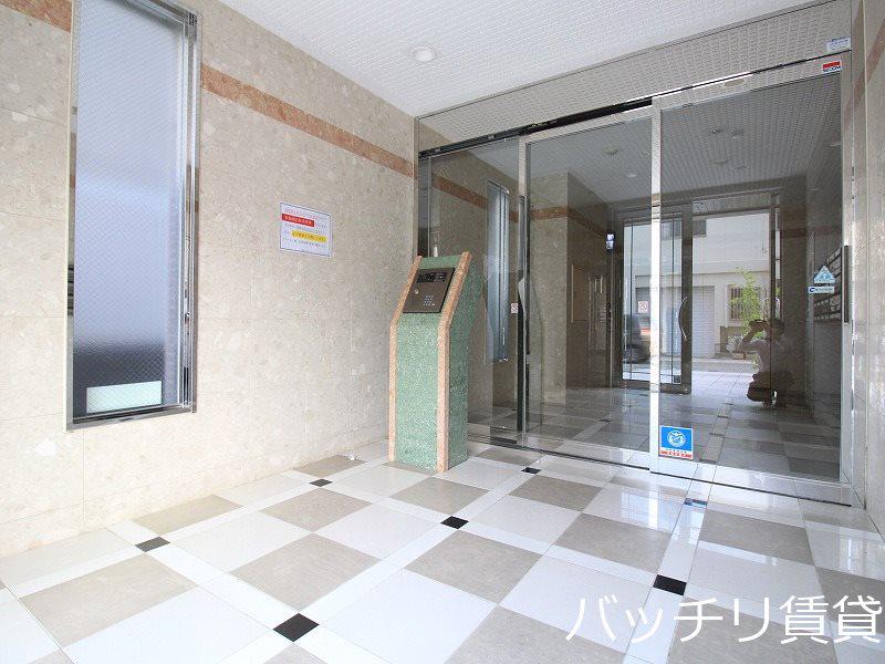 ネストピア箱崎駅前