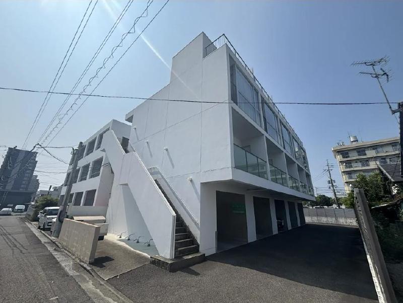 AKHA2
