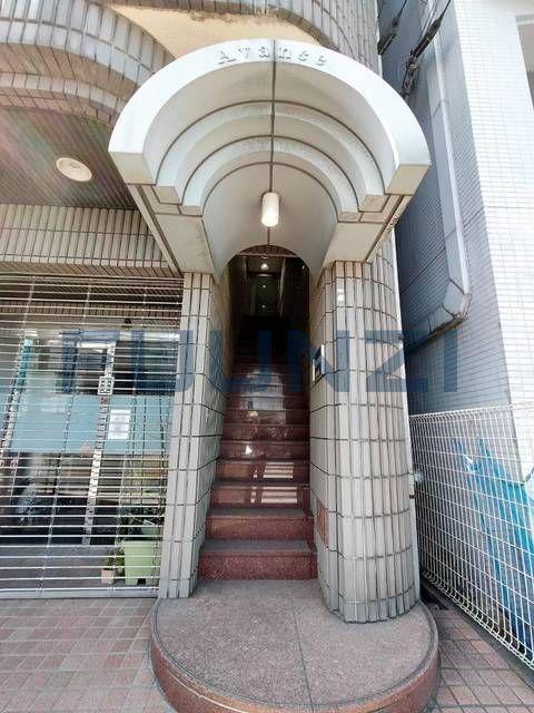 アヴァンス