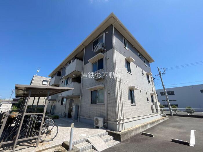 RICHESSE COURT
