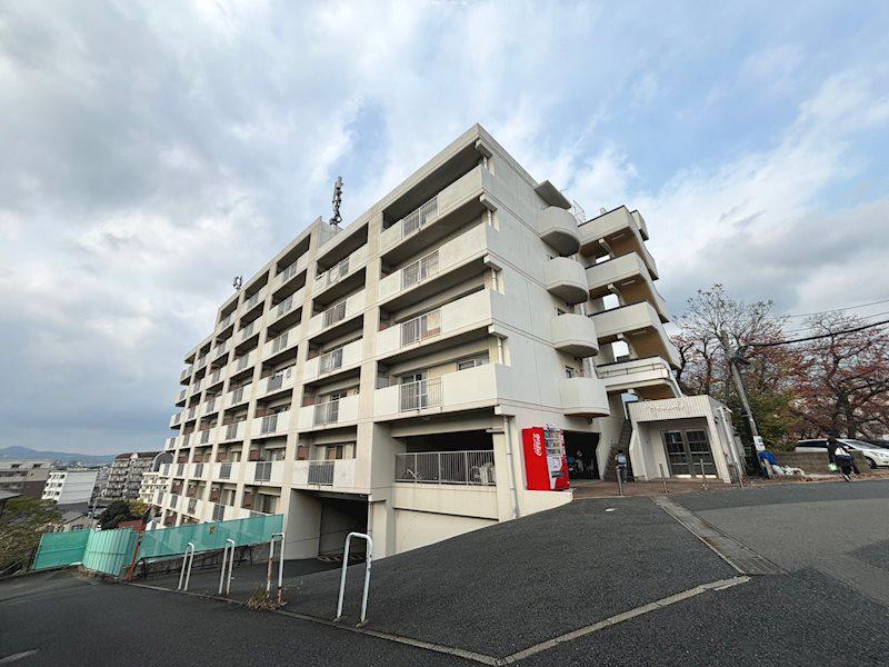 ギャラン中井