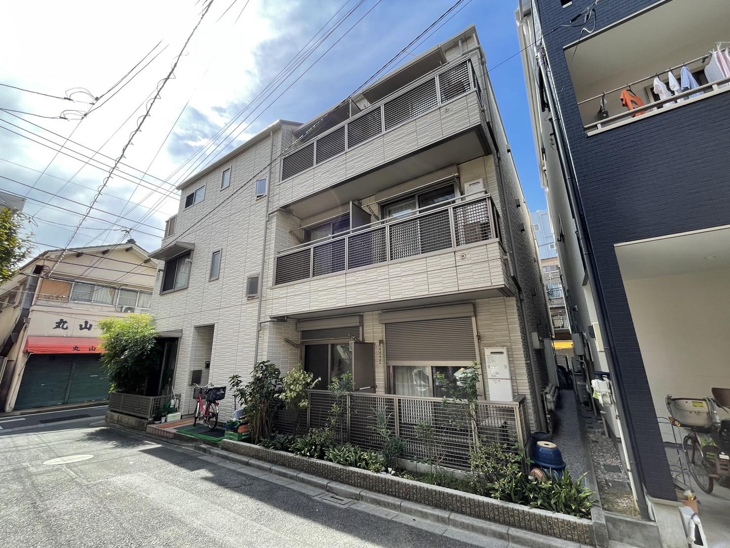 CHARITE FUJIYA