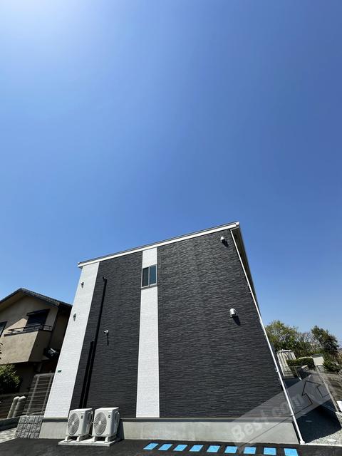 エテルネル8