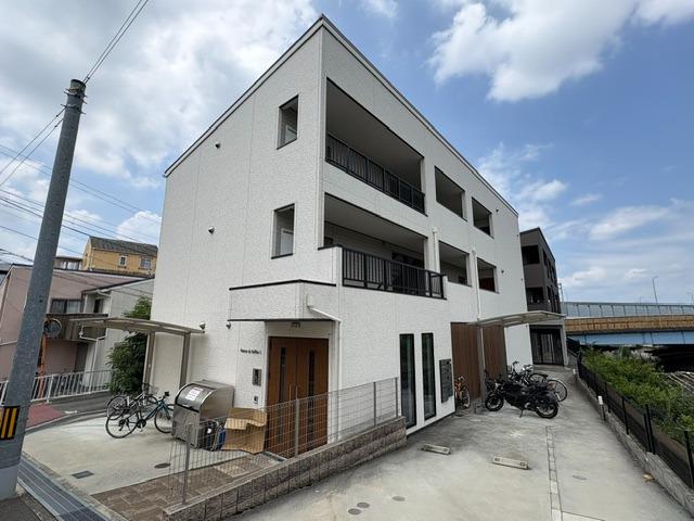 MAISON DE RAFFINE I