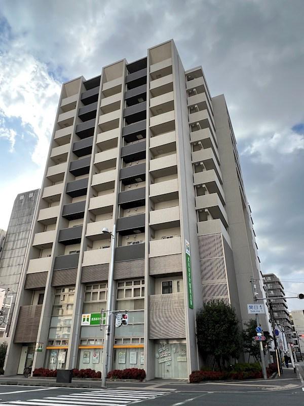 グランルージュ城東