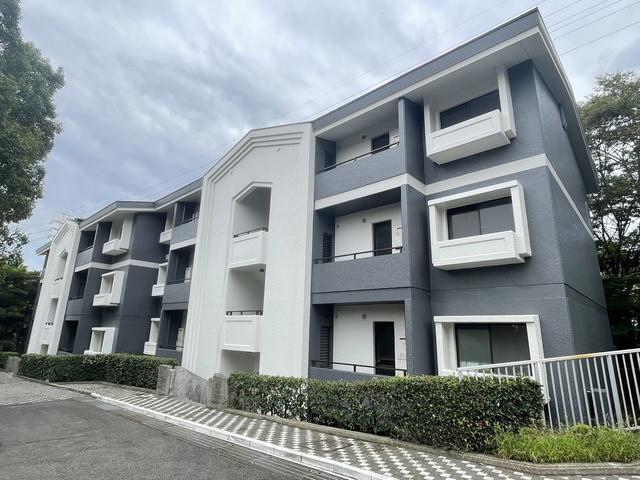 VILLAGE森の里E号棟