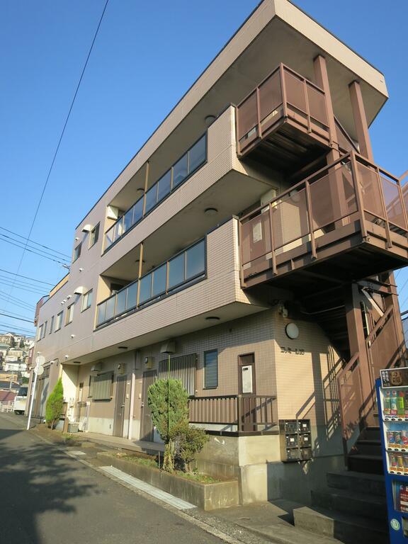 ファミール16