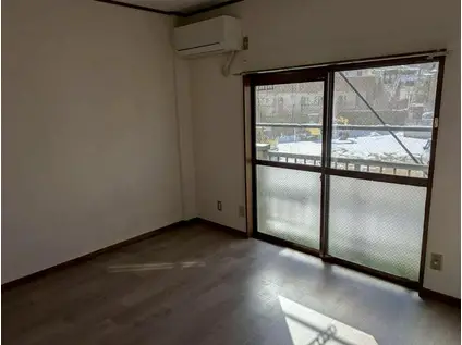 コリーナ・グランデ(1DK/1階)の居間写真