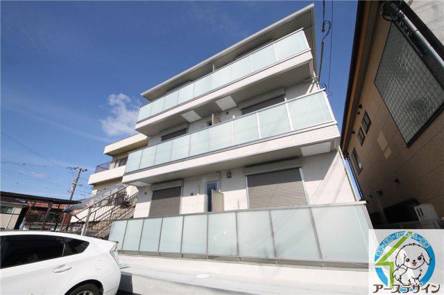 大蔵中町3階建アパート