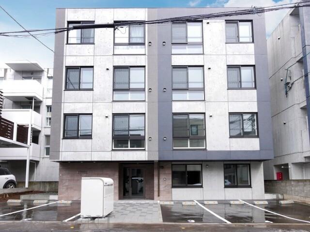 UNIQUS宮の森(2LDK/1階)