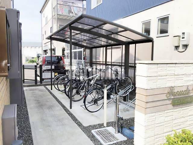 フロイデ山崎