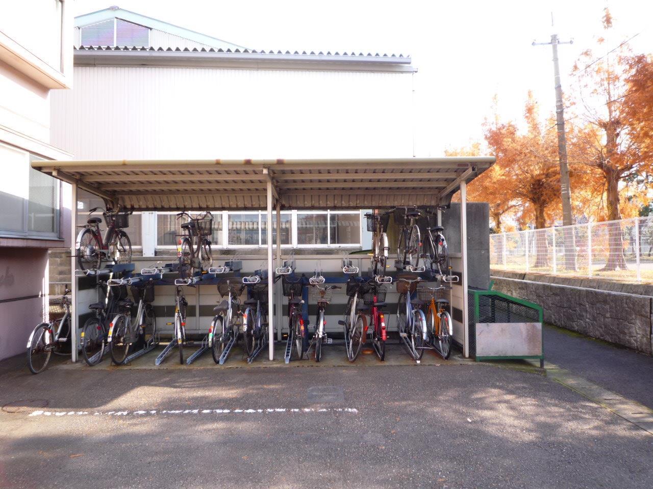 セントポールアピタ