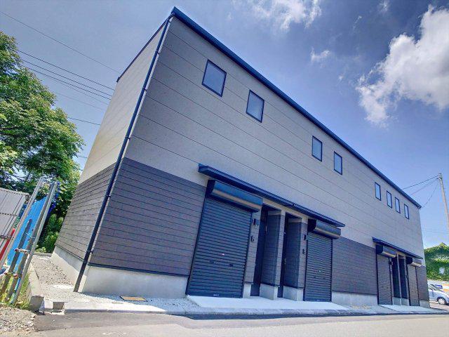 HIGASHIUNE BASE