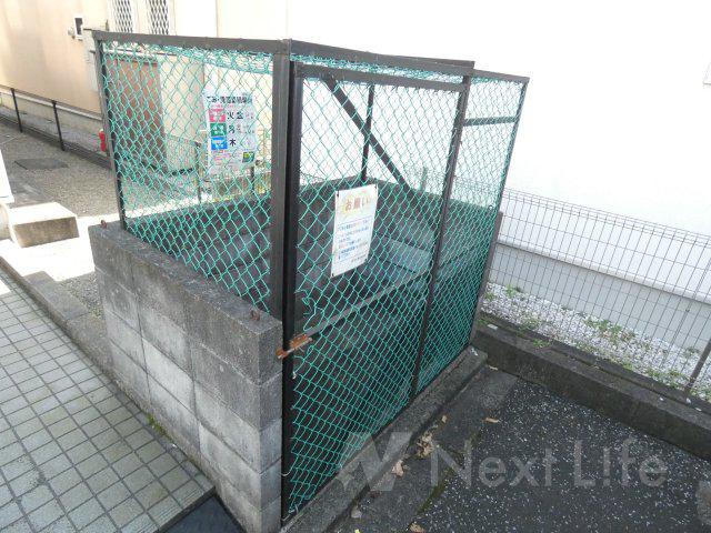 レオパレスシャルマン