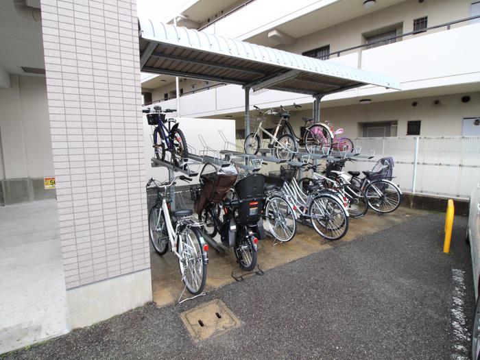 ＪＲ東海道本線 吹田駅(ＪＲ) 徒歩13分 3階建 築28年