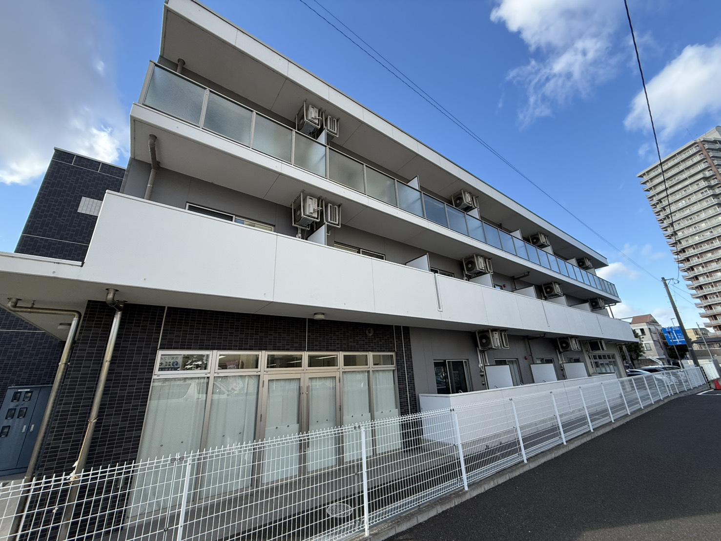 アスコット河原町駅前