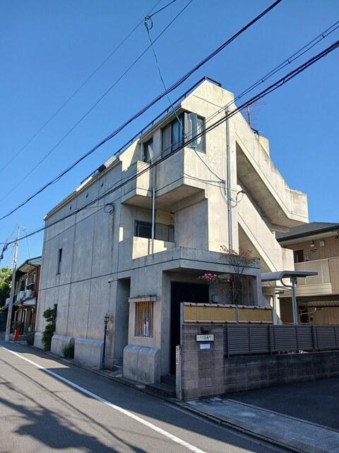 メゾンドゥブーシェ衣笠