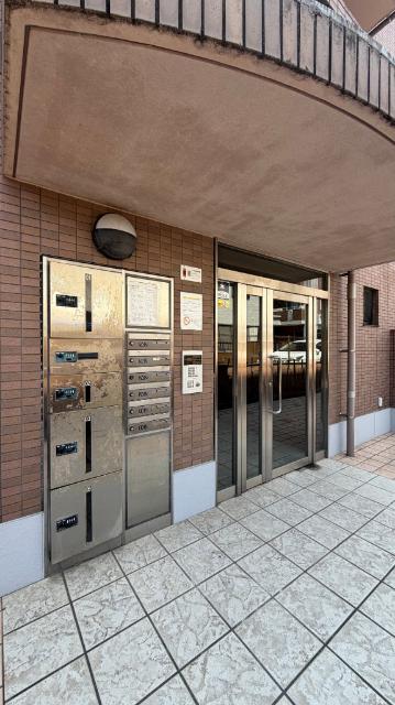 ファミーユ空港南