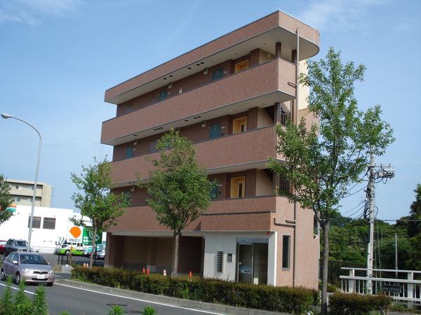 ハイヴ中川