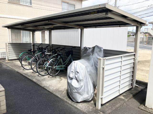 ラ・フルールB棟