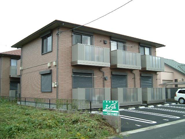 イーストタウンA