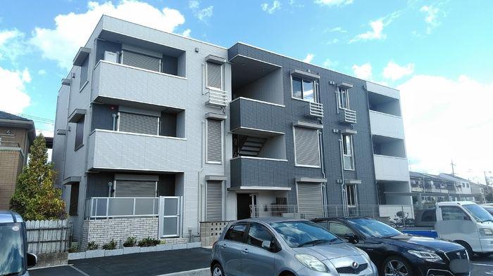 LA MAISON DU MILIEU