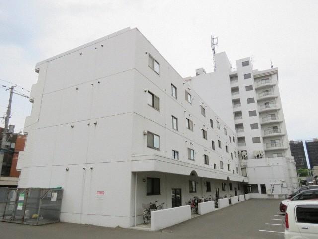 ピアレス麻生