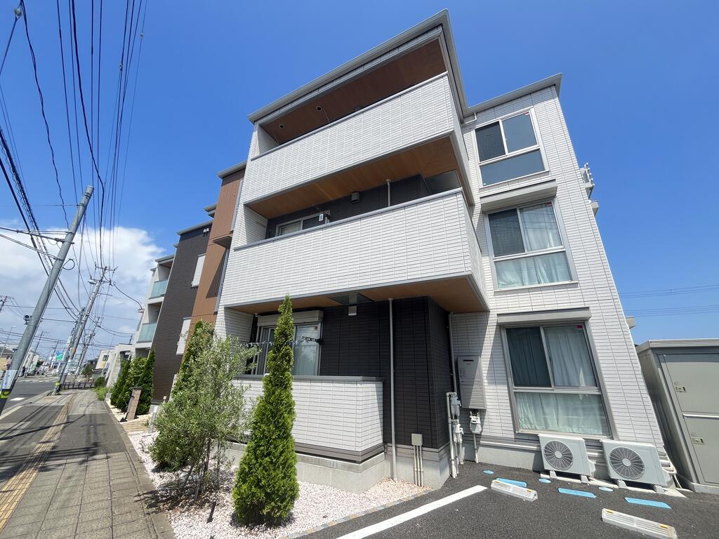 D-ROOM ARAI 7 RESIDENCE