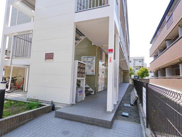 レオパレスアズール