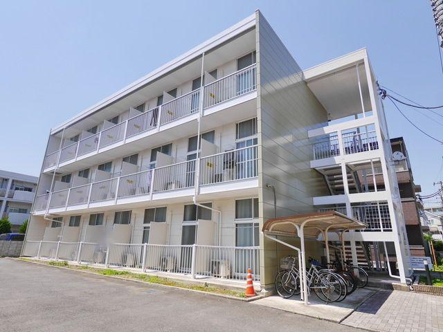 レオパレスアズール