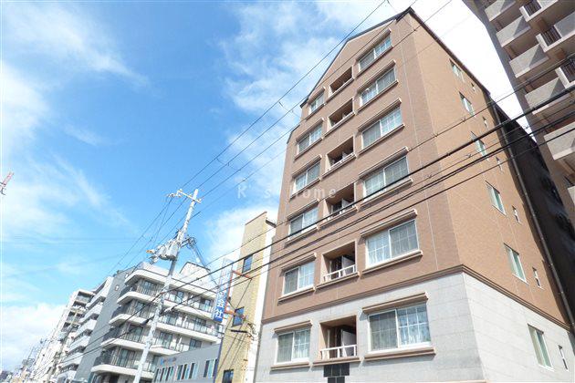 アネシスコート門口