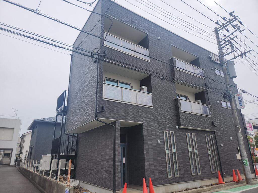 新吉田東8丁目アパート
