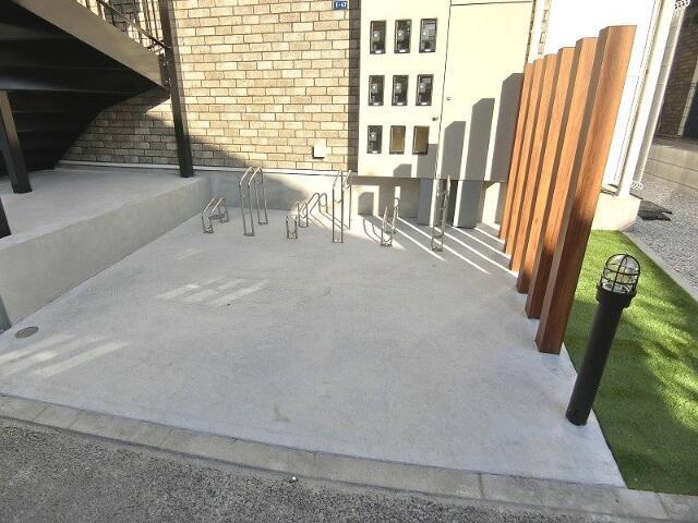 ハーミットクラブハウス根岸IIA号棟