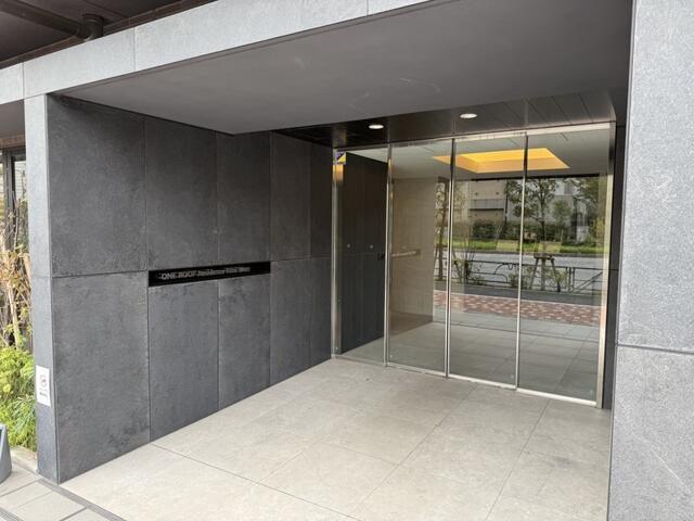 ONE ROOF RESIDENCE KIBA ウエスト