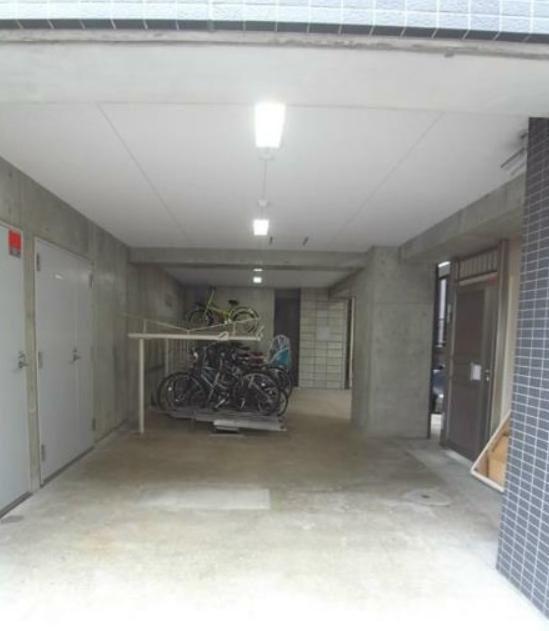 都営大江戸線 森下駅(東京) 徒歩5分 8階建 築14年