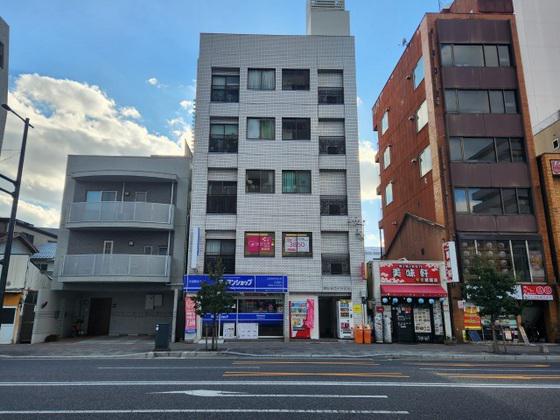 駅北ホワイトビル