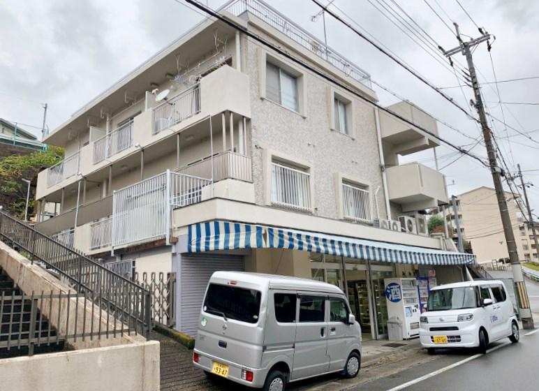 日向マンション