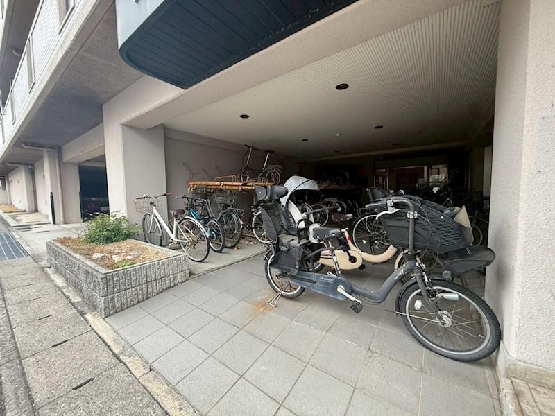 カームハイツ3番館