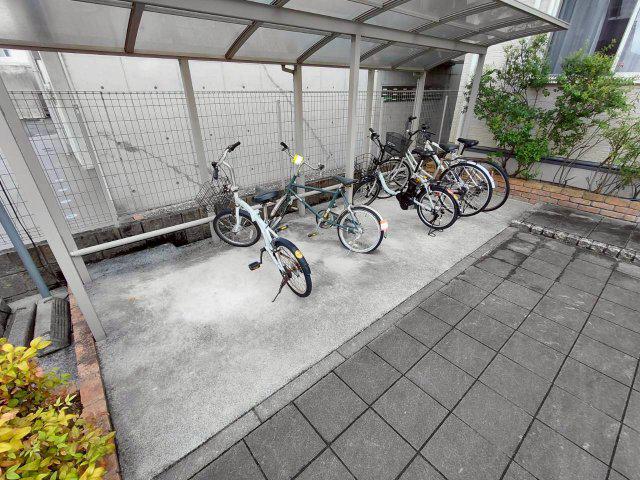 コージーコート八木 A棟