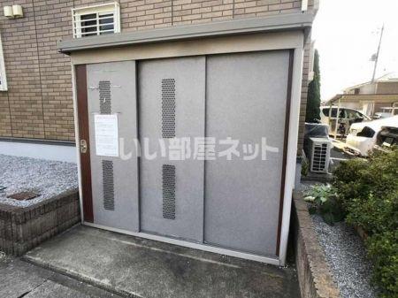 リビングタウン古河北 D