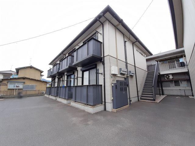 ドミール多治米 A棟