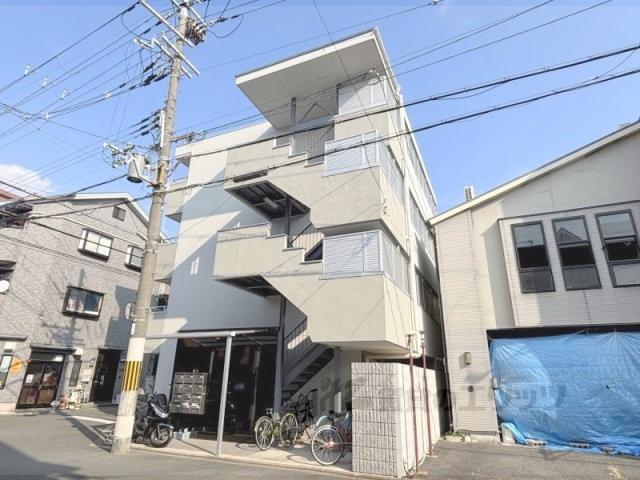 ハイツウエストコート
