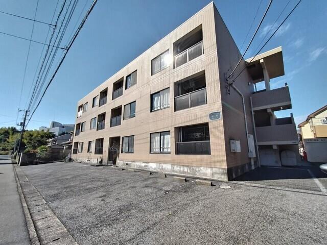 マンション昭栄(2DK/1階)