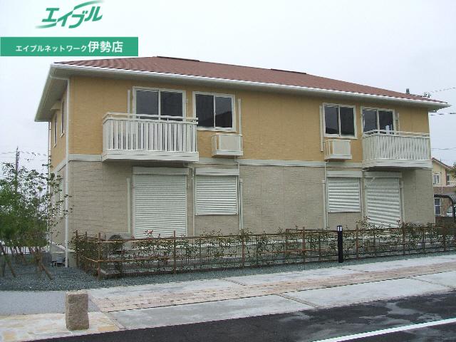 リビングタウンいせ E