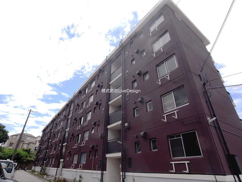 高津橋農住団地B棟
